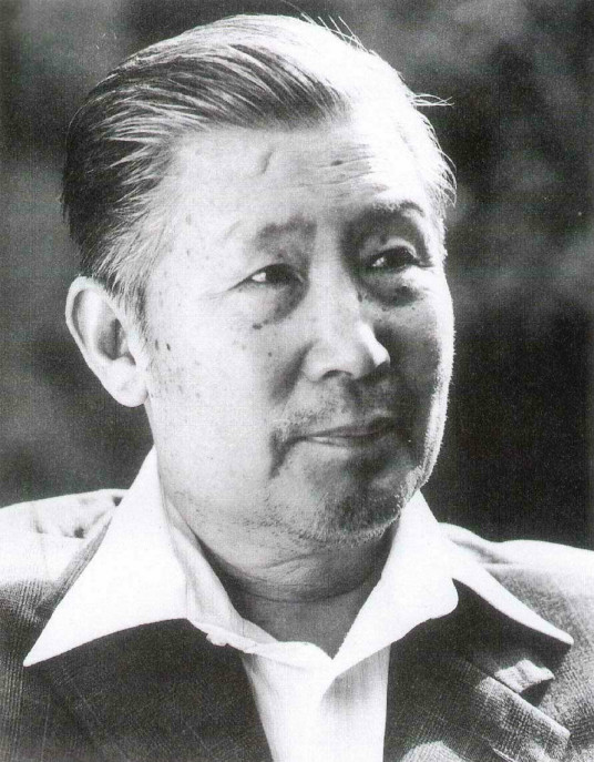 艺术家刘继卣照片